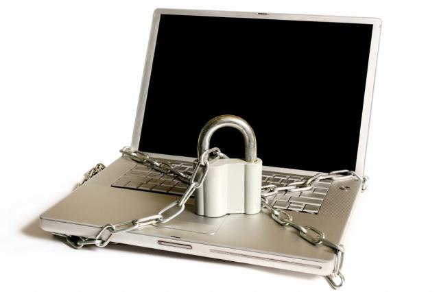 Padlocked_Laptop.JPG